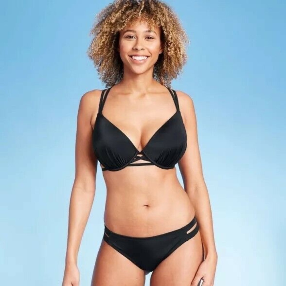 NEVER WORK Shade & Shore 2 piece black cross cross bikini set - Picture 6 of 8